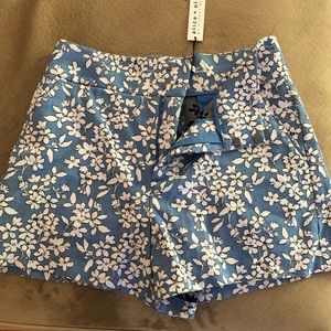 Alice + Olivia blue and white flower shorts